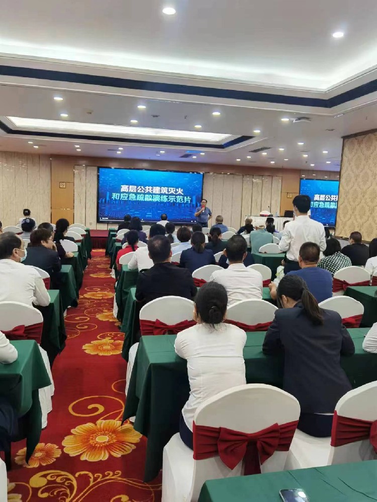 1665451675424456.jpg 消防演练1.jpg