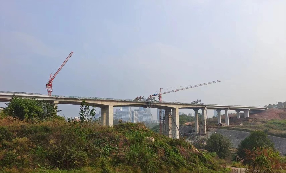 1668481460779427.jpg 悦港纵一路桥梁.jpg